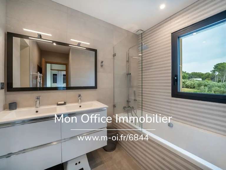 Maison Aix-en-Provence - 4 chambres - 210m²