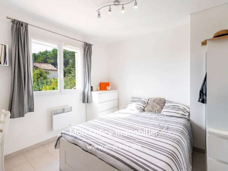 Maison Venelles - 4 chambres - 124m²