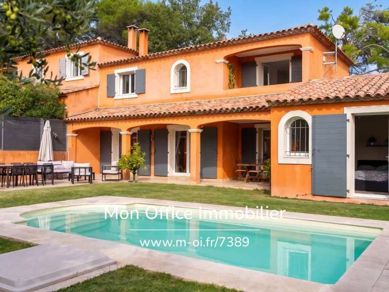 Maison Venelles - 4 chambres - 124m²