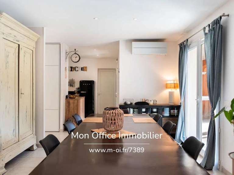 Maison Venelles - 4 chambres - 124m²