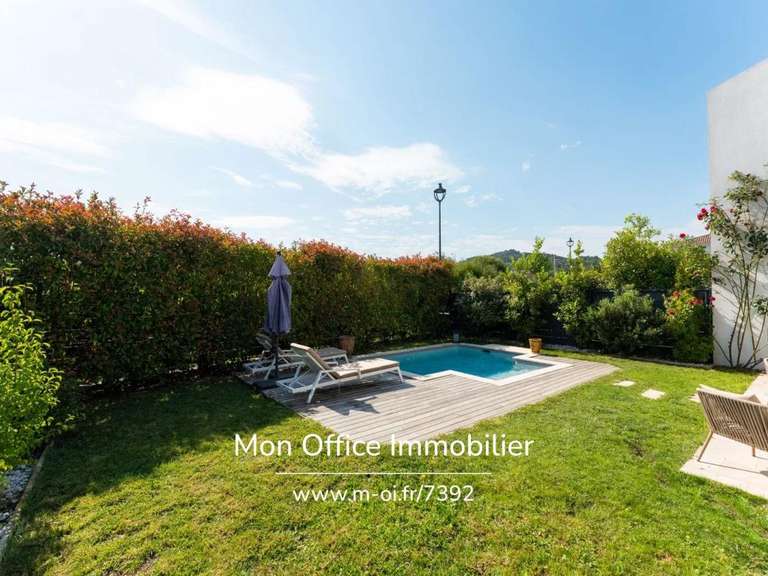 Maison Le Puy-Sainte-Réparade - 3 chambres - 90m²