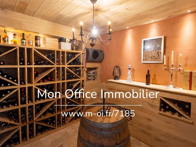 Maison Rognes - 4 chambres - 250m²