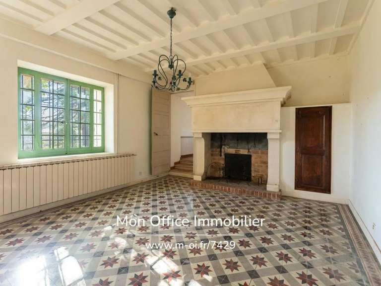 Maison Ventabren - 5 chambres - 263m²