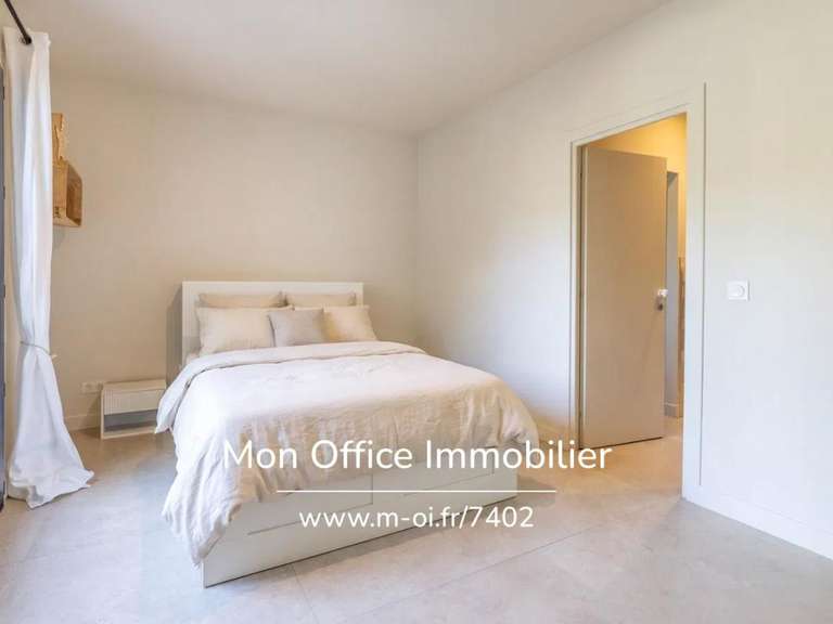 Maison Saint-Cannat - 3 chambres - 180m²