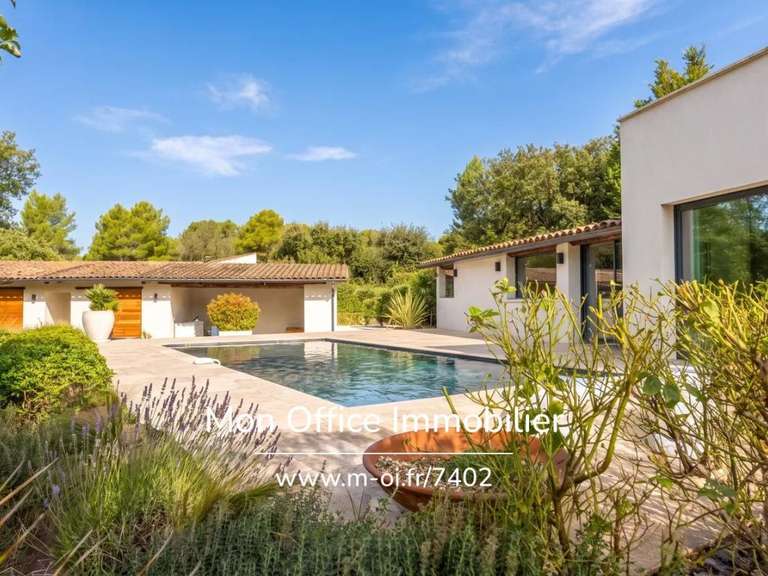 Maison Saint-Cannat - 3 chambres - 180m²