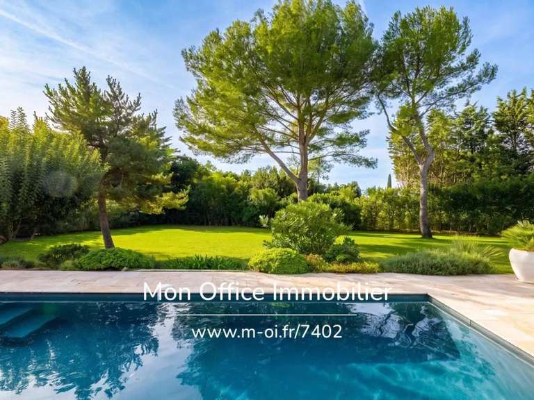 Maison Saint-Cannat - 3 chambres - 180m²