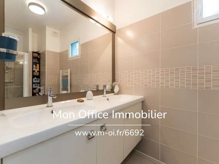 Maison Aix-en-Provence - 3 chambres - 101m²
