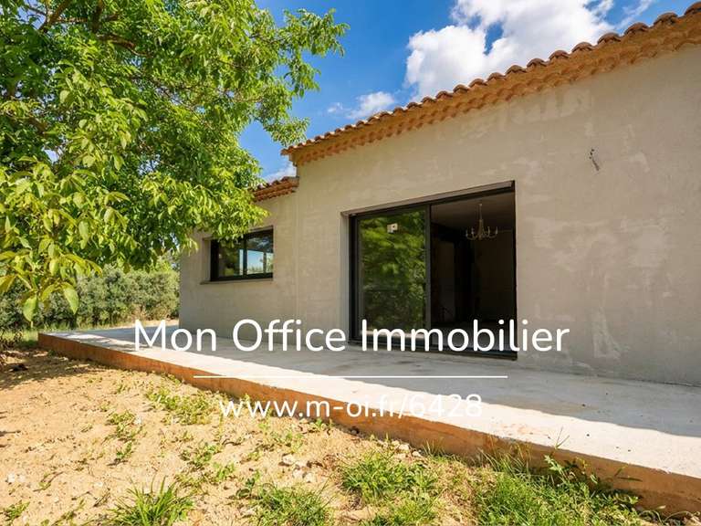 Maison Ventabren - 5 chambres - 160m²