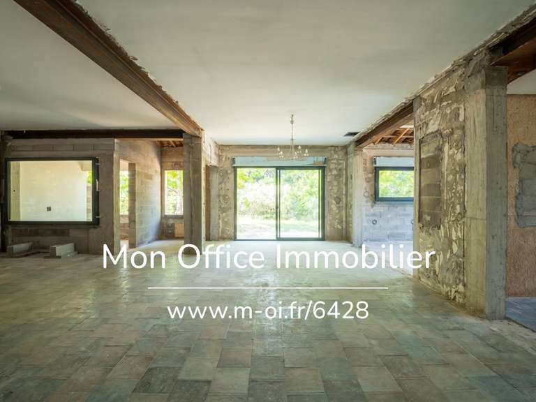 Maison Ventabren - 5 chambres - 160m²