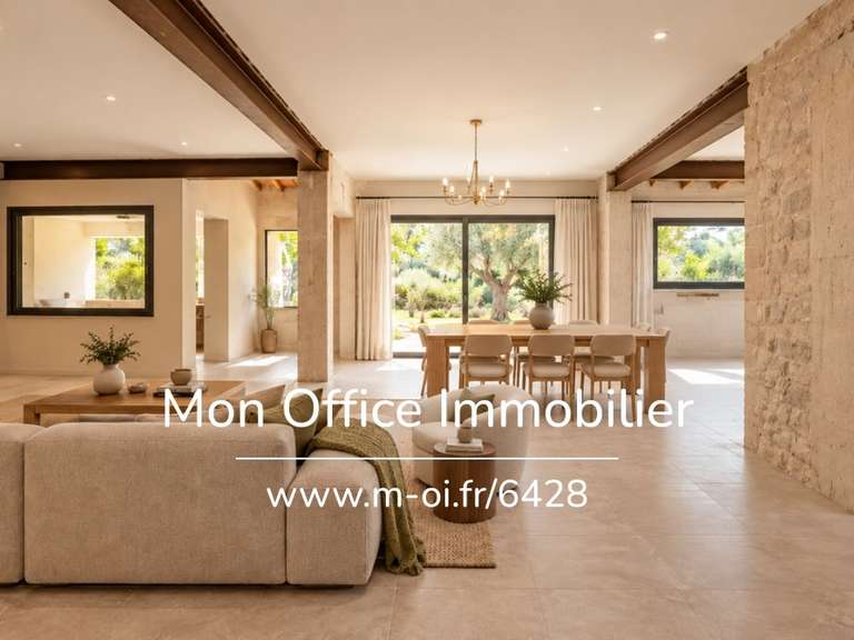 Maison Ventabren - 5 chambres - 160m²