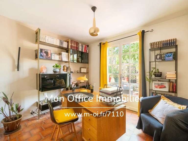 Maison Le Puy-Sainte-Réparade - 6 chambres - 211m²