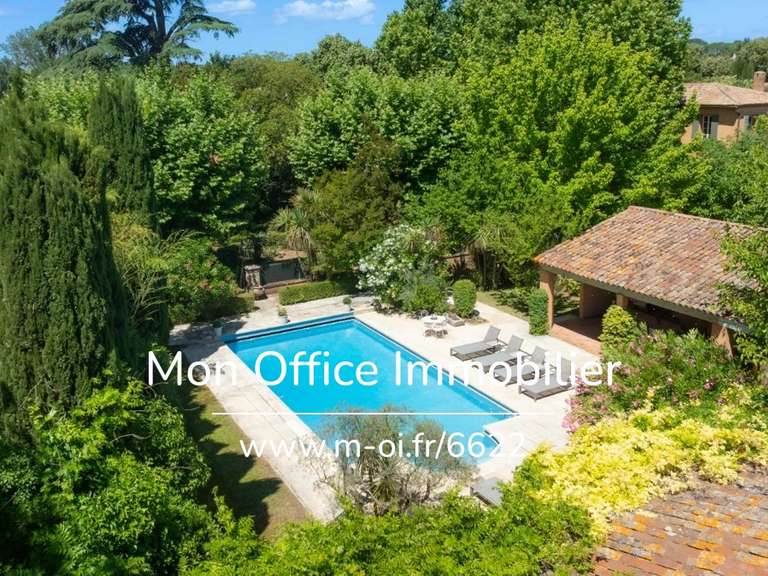 Maison Aix-en-Provence - 15 chambres - 630m²
