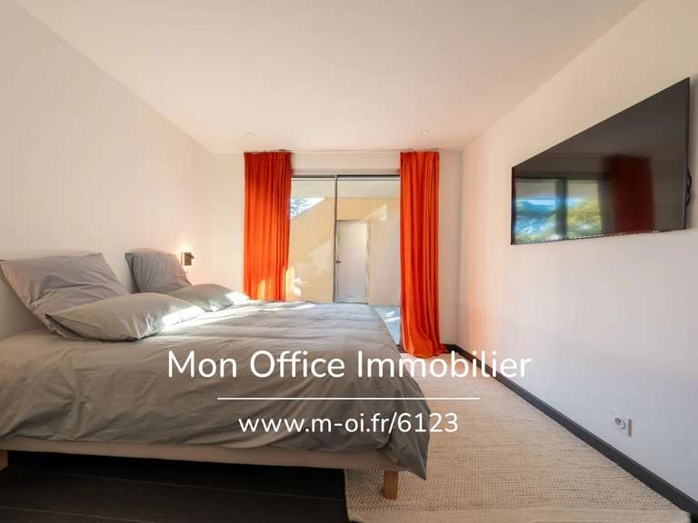 Maison Grimaud - 4 chambres - 240m²