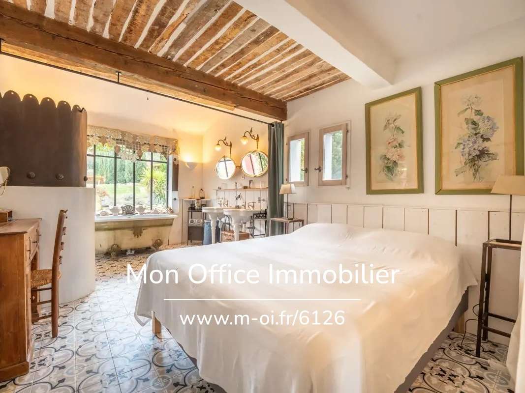 Maison Lauris