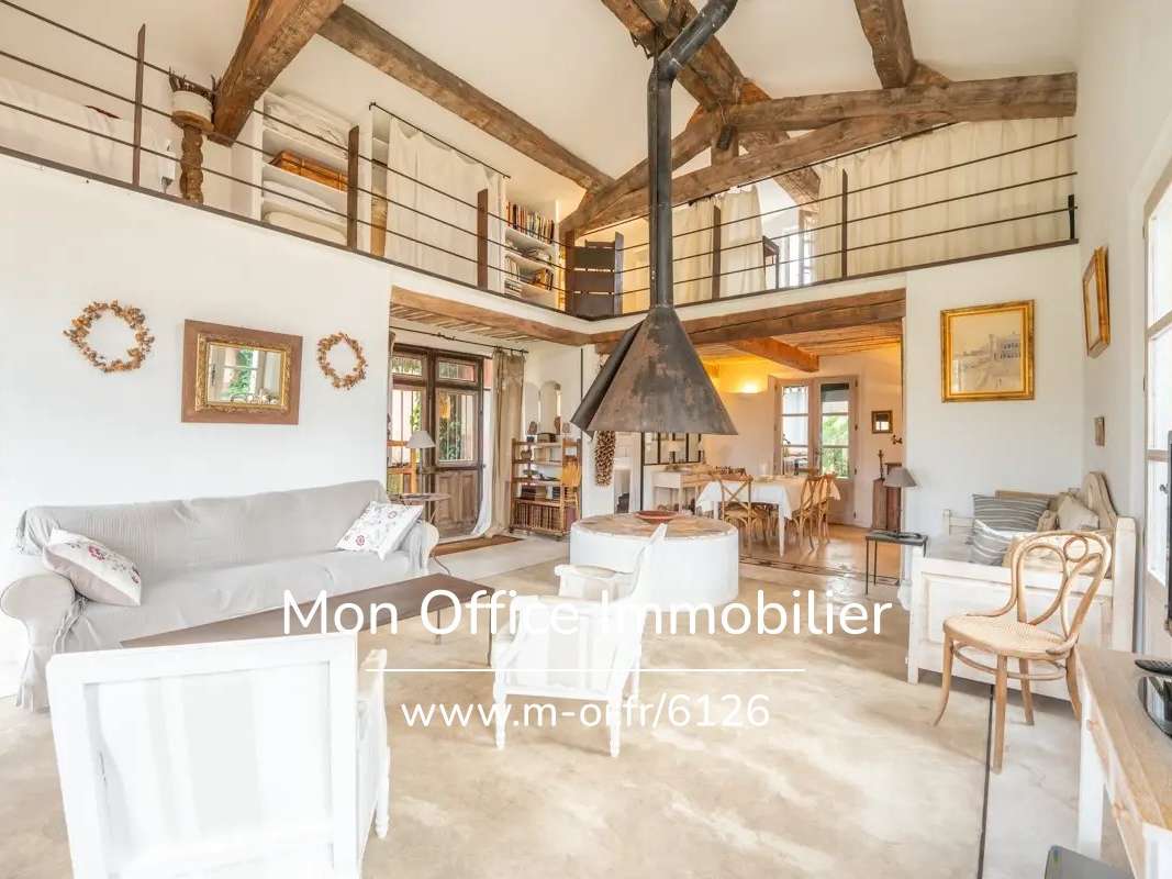Maison Lauris