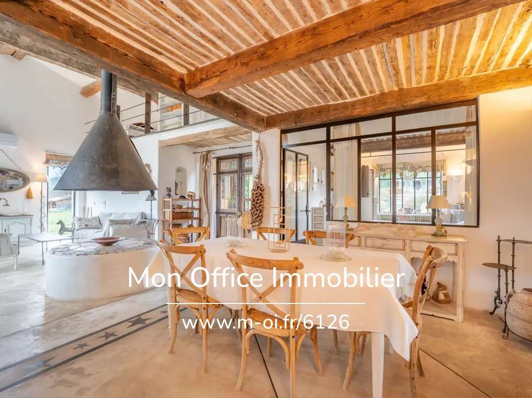 Maison Lauris