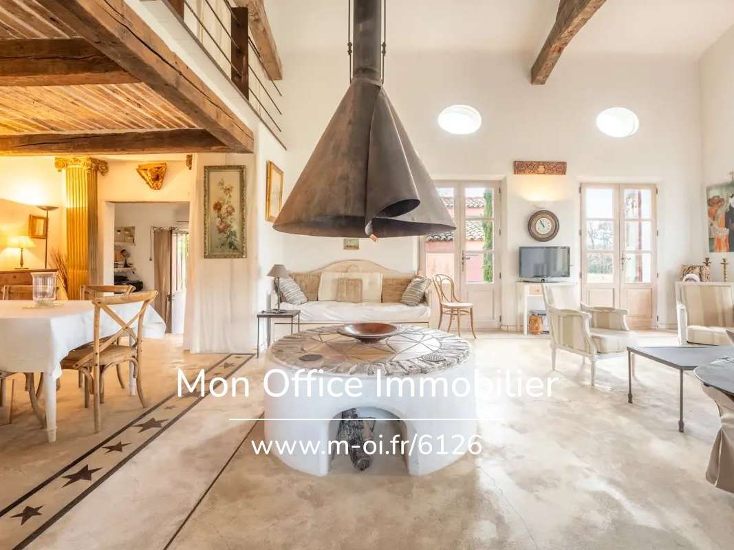 Maison Lauris