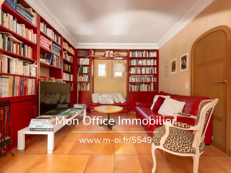 Maison Rognes - 8 chambres - 375m²