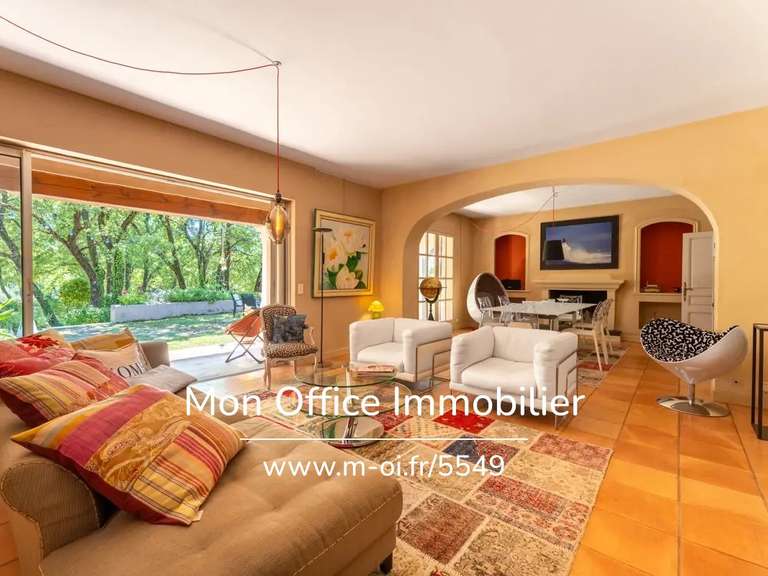 Maison Rognes - 8 chambres - 375m²