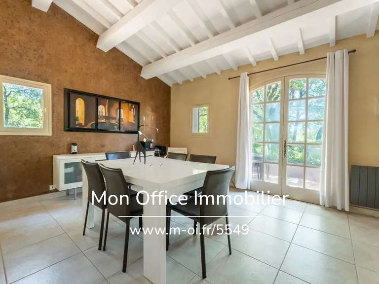 Maison Rognes - 8 chambres - 375m²