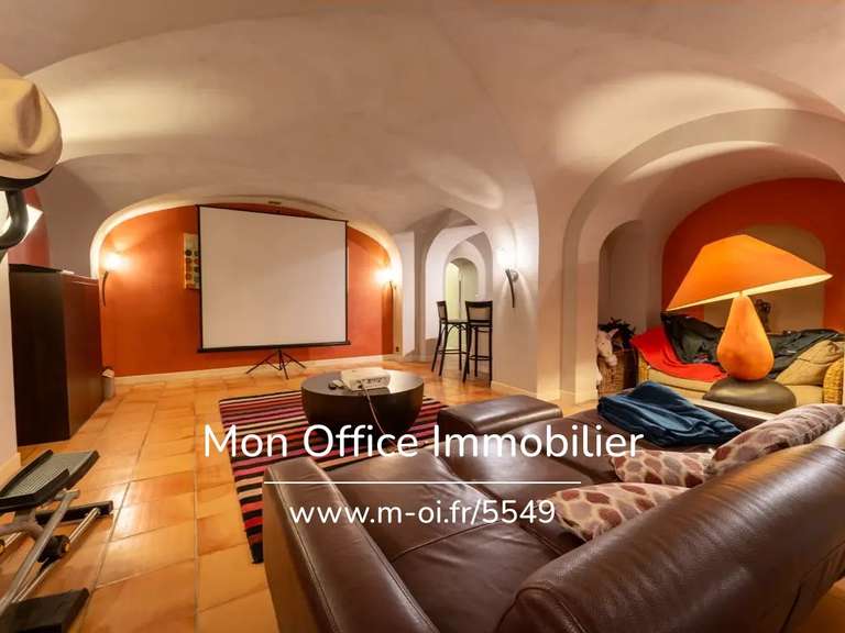 Maison Rognes - 8 chambres - 375m²