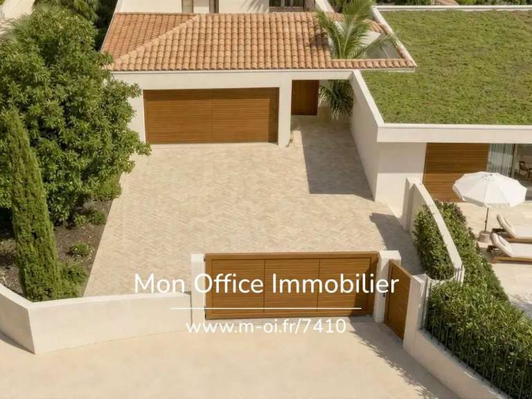 Maison Cavalaire-sur-Mer - 4 chambres - 356m²
