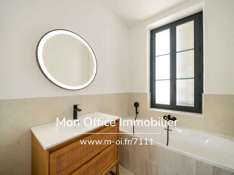 Maison Aix-en-Provence - 3 chambres - 132m²