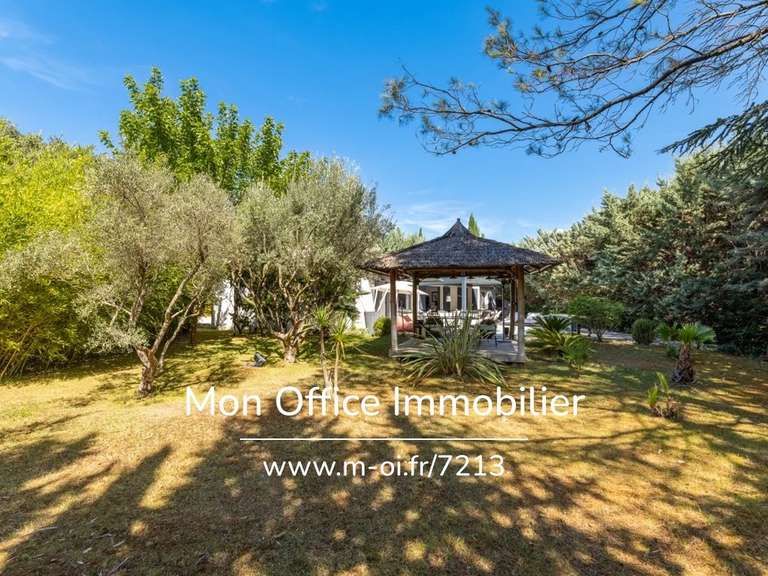 Maison Aix-en-Provence - 3 chambres - 130m²