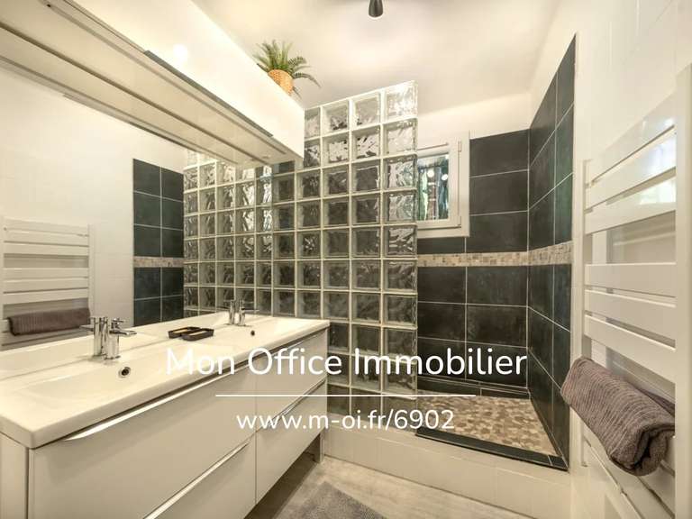 Maison Bormes-les-Mimosas - 4 chambres - 138m²