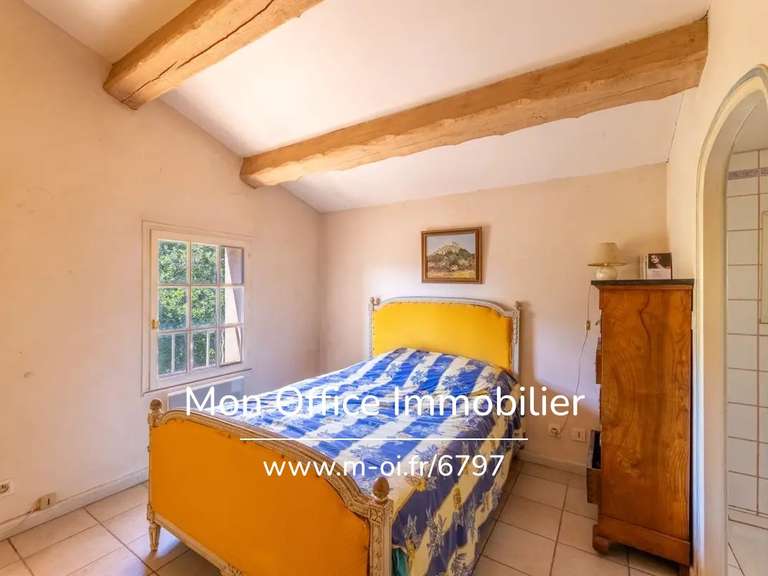 Maison Venelles - 7 chambres - 300m²
