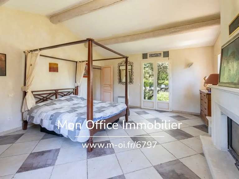 Maison Venelles - 7 chambres - 300m²