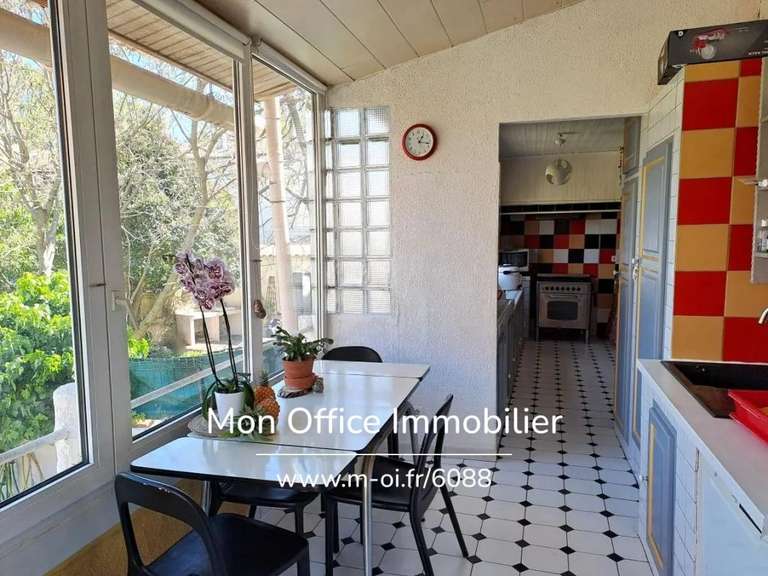 Maison Pélissanne - 3 chambres - 207m²