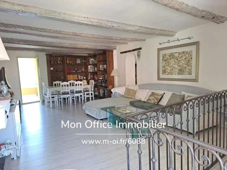 Maison Pélissanne - 3 chambres - 207m²