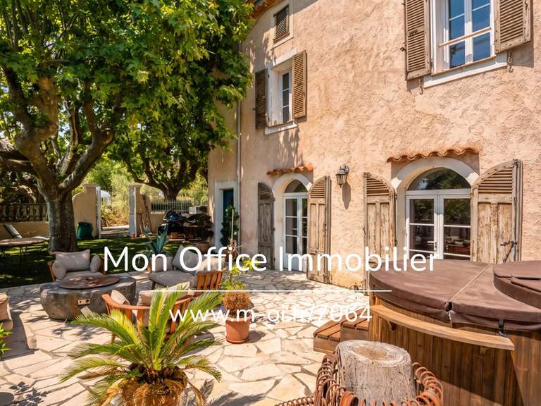Maison Grimaud - 3 chambres - 142m²