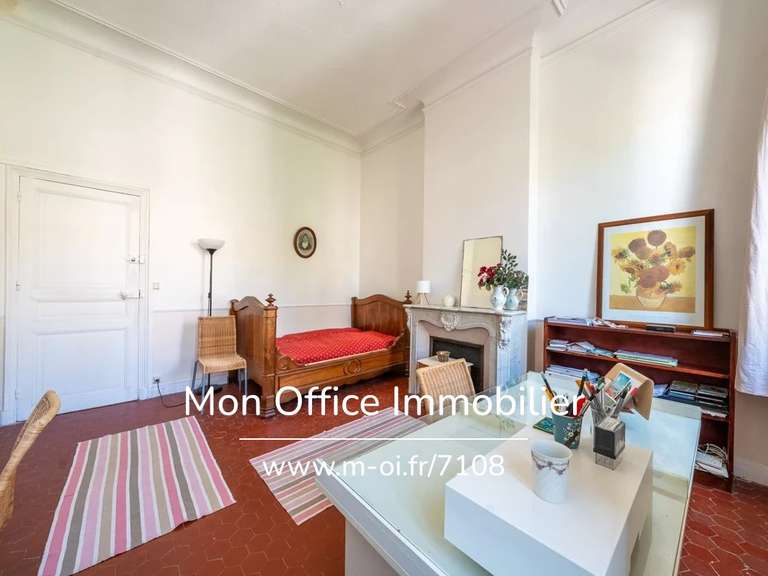 Maison Salon-de-Provence - 6 chambres - 247m²