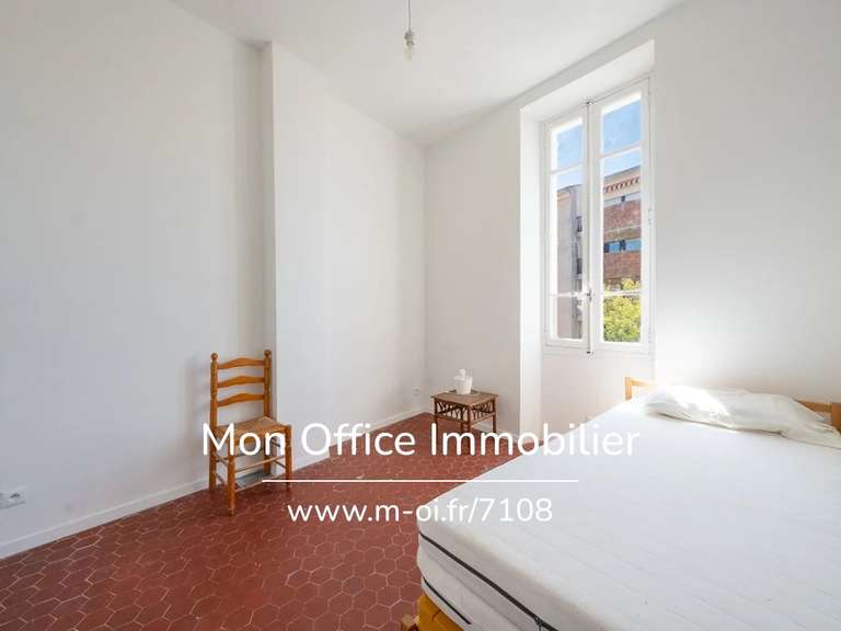 Maison Salon-de-Provence - 6 chambres - 247m²