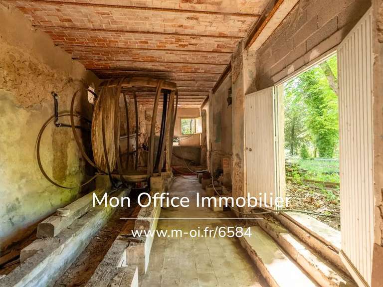 Maison La Tour-d'Aigues - 4 chambres - 186m²