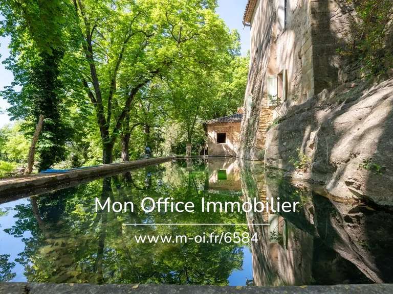 Maison La Tour-d'Aigues - 4 chambres - 186m²
