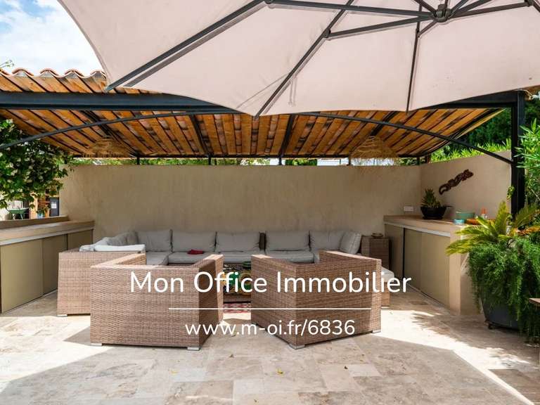 Maison Aix-en-Provence - 4 chambres - 195m²