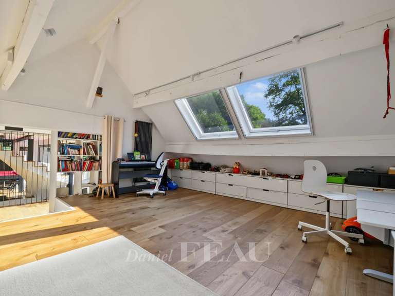 Maison Jouy-en-Josas - 5 chambres - 202m²