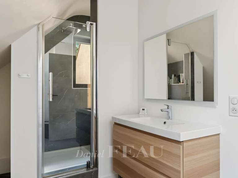 Maison Jouy-en-Josas - 5 chambres - 202m²