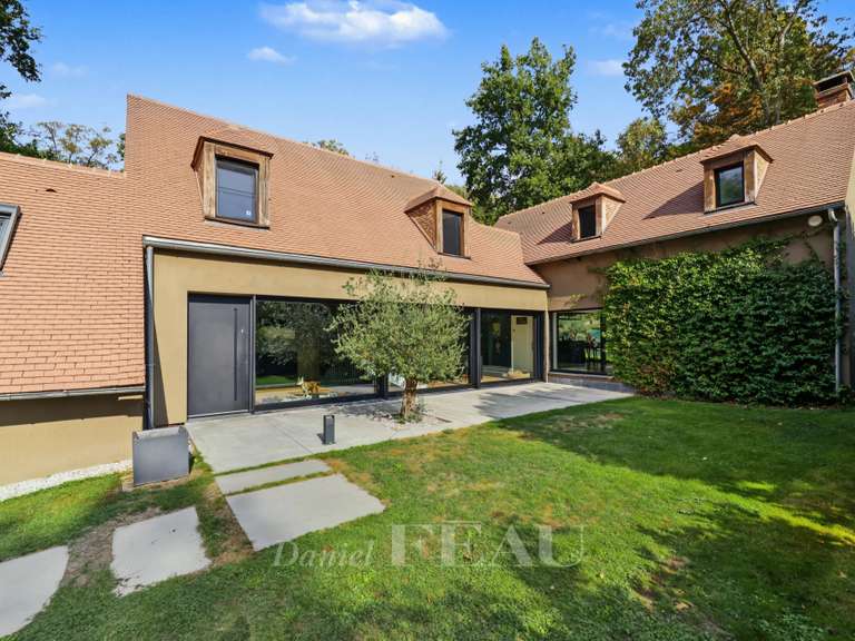 Maison Jouy-en-Josas - 5 chambres - 202m²