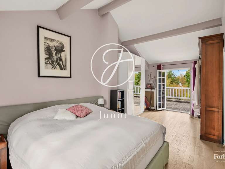 Maison La Celle-Saint-Cloud - 4 chambres - 251m²