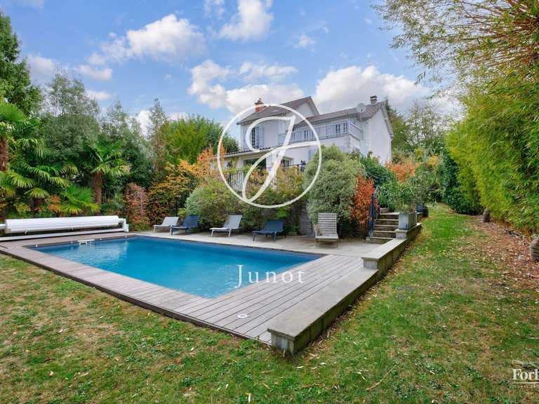 Maison La Celle-Saint-Cloud - 4 chambres - 251m²
