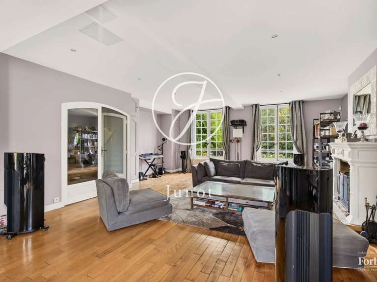 Maison La Celle-Saint-Cloud - 4 chambres - 251m²
