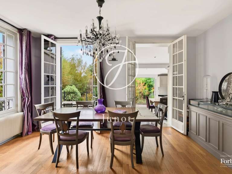 Maison La Celle-Saint-Cloud - 4 chambres - 251m²