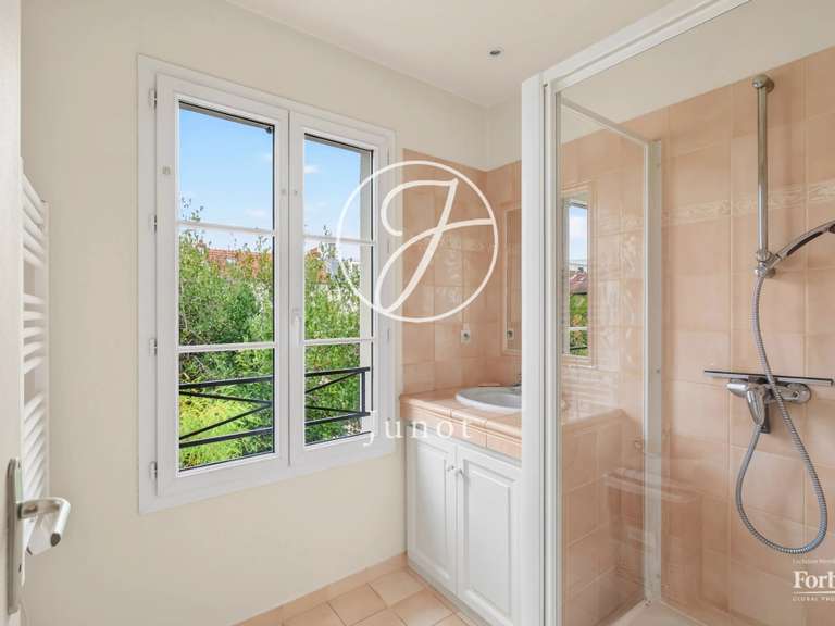 Maison Rueil-Malmaison - 4 chambres - 220m²