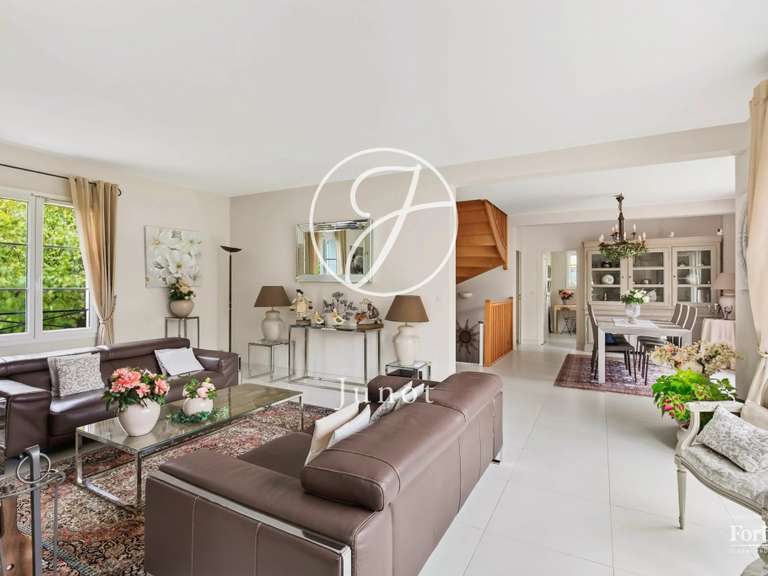 Maison Rueil-Malmaison - 4 chambres - 220m²