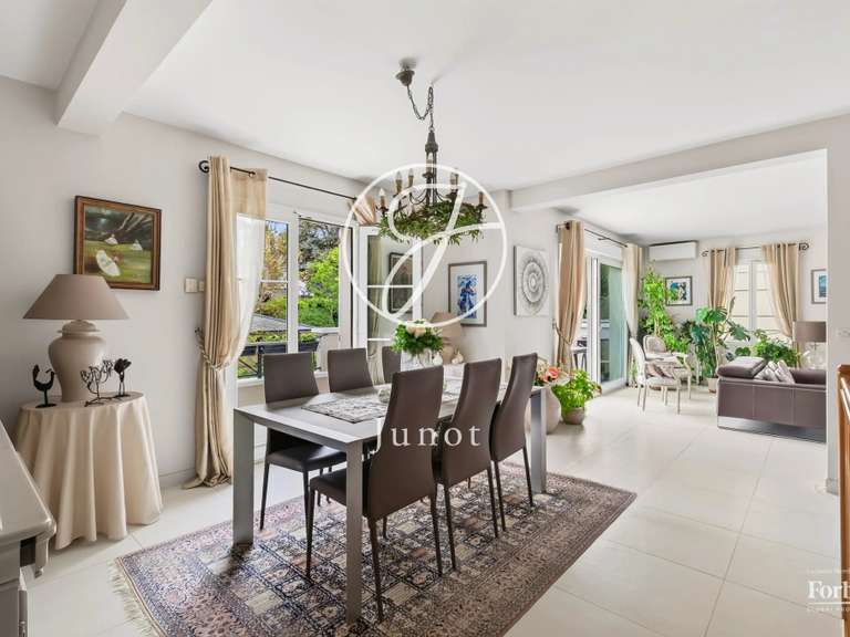 Maison Rueil-Malmaison - 4 chambres - 220m²