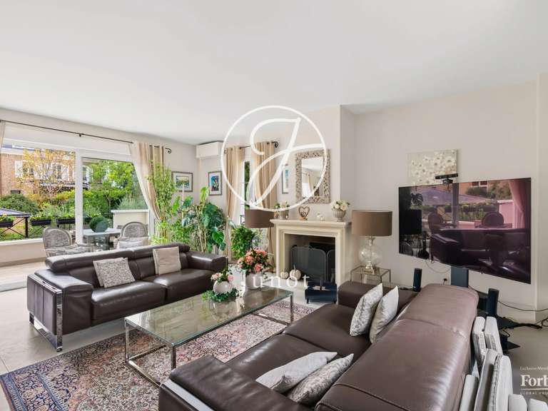 Maison Rueil-Malmaison - 4 chambres - 220m²